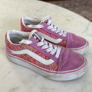 Kids/toddler vans